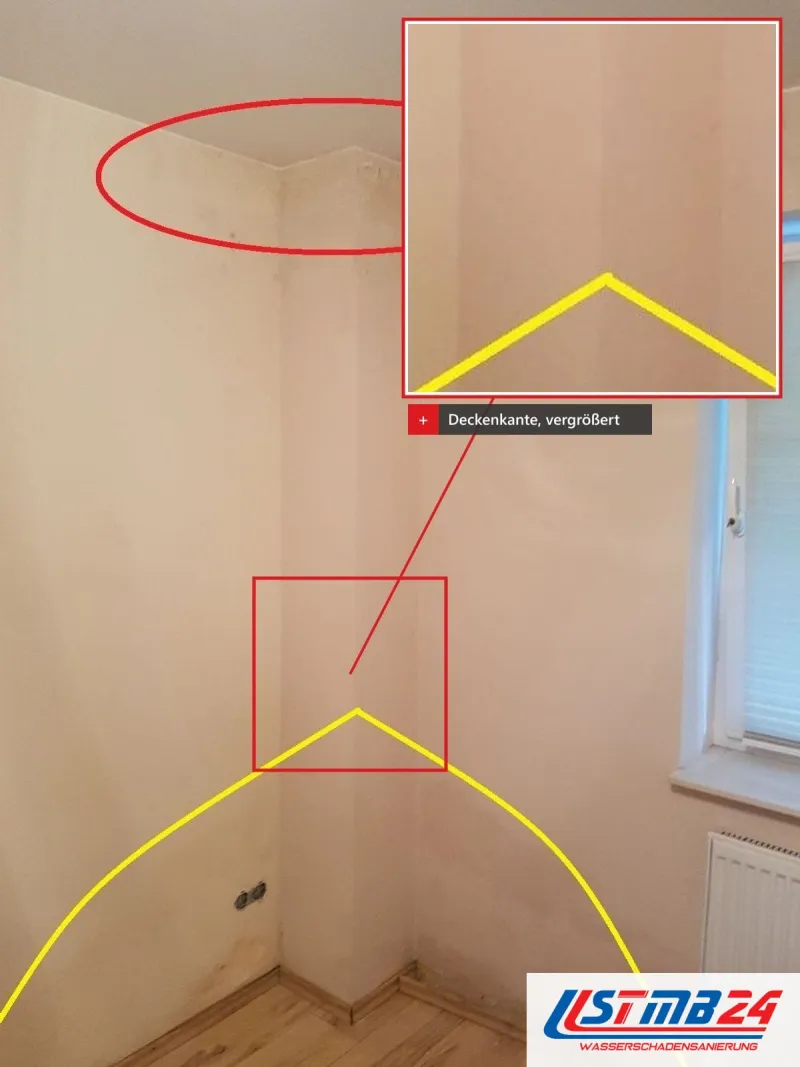Raumecke mit Fenster, die Deckenkante rot markiert und vergrößert, unten eine gelbe Feuchtelinie